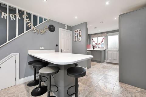 11 Mendip Close, Basingstoke, RG22 5BP