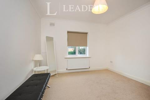 2 bedroom apartment to rent, Baston Road, Hayes, BR2