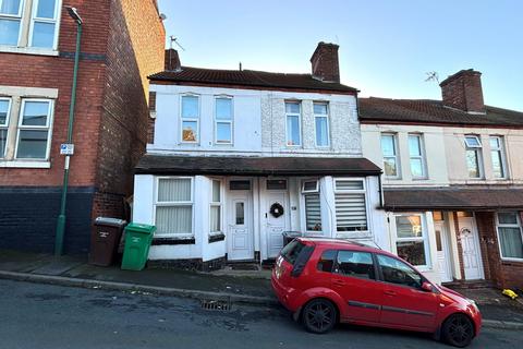 2 bedroom terraced house to rent, Colborn Street, NG3