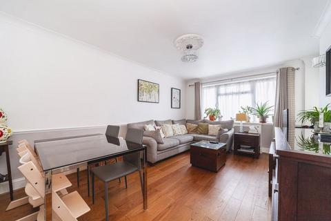 3 bedroom apartment for sale, Three Bedroom Flat for Sale in Bulow Court, Pearscroft road SW6