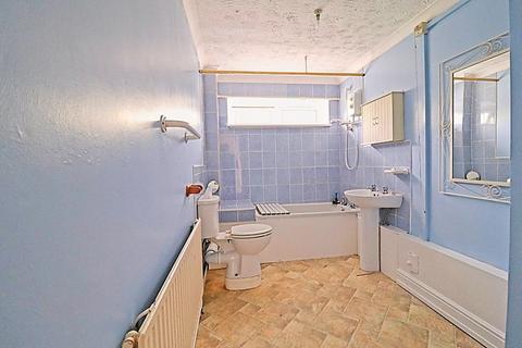 107 Vange Hill Drive, Basildon, SS16 4PF