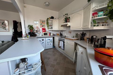 1 bedroom flat to rent, Palmeira Avenue, Hove, BN3