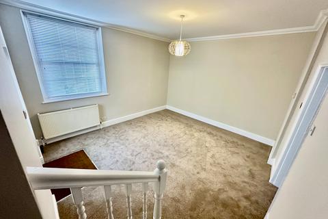 1 bedroom property to rent, Amelia Road, Worthing