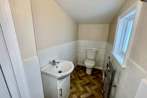 1 bedroom property to rent, Amelia Road, Worthing