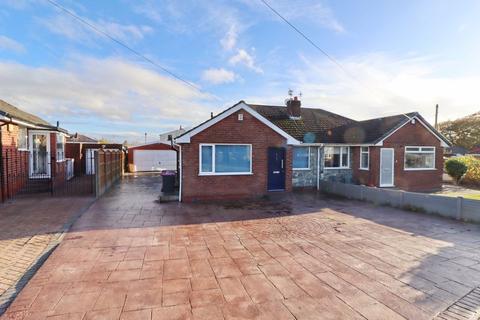 3 bedroom semi-detached bungalow for sale, Vicars Hall Gardens, Manchester M28