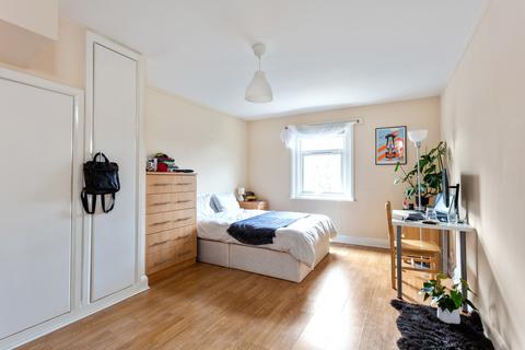 3 bedroom flat to rent, London