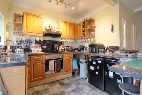 3 bedroom semi-detached house for sale, Station Road, Keadby