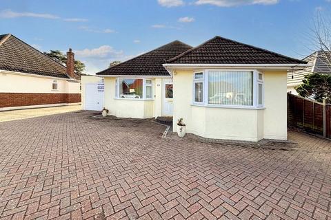 3 bedroom bungalow for sale, Heckford Road, Corfe Mullen, BH21