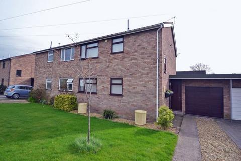 3 bedroom semi-detached house to rent, Mendip Road, Yatton