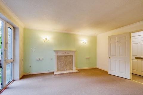 1 bedroom retirement property for sale, 18 Queens Park West Drive, Bournemouth BH8