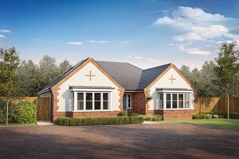 2 bedroom detached bungalow for sale, Plot 7, The Edgcote at Maypole Place, Offenham Lane WR11