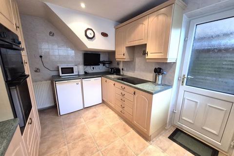 3 bedroom semi-detached house to rent, Fordwater Road, Sutton Coldfield B74