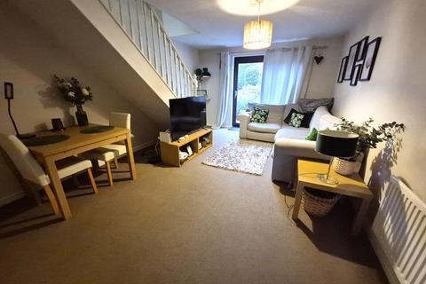 2 bedroom terraced house to rent, High Ridge Close, Walsall WS9