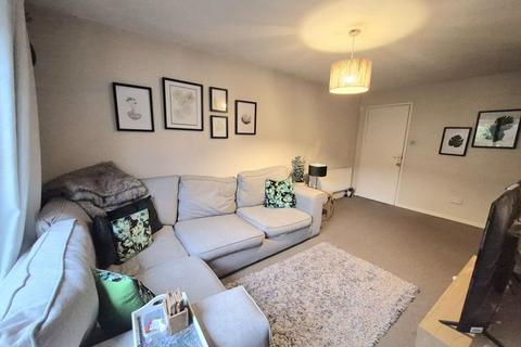 2 bedroom terraced house to rent, High Ridge Close, Walsall WS9