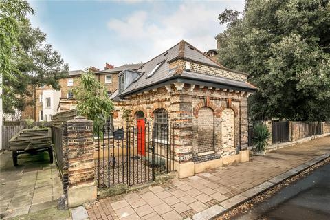 3 bedroom detached house for sale, London SW9