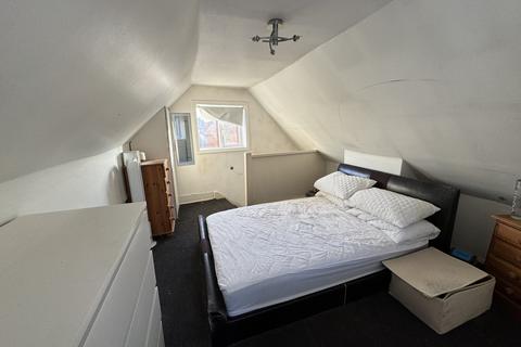 1 bedroom flat for sale, White Hart Mews, Sittingbourne ME10