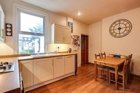 2 bedroom maisonette for sale, Oval Road, East Croydon, Surrey, CR0 6BJ