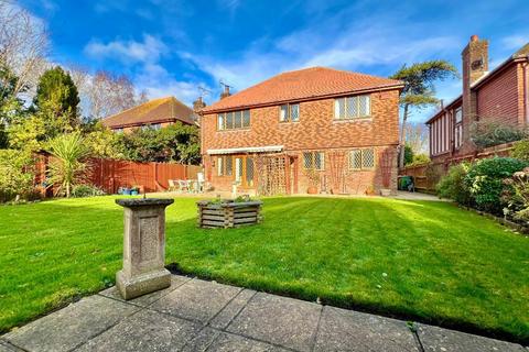 4 bedroom detached house for sale, Littlestone Road, Littlestone, New Romney, Kent, TN28 8LP