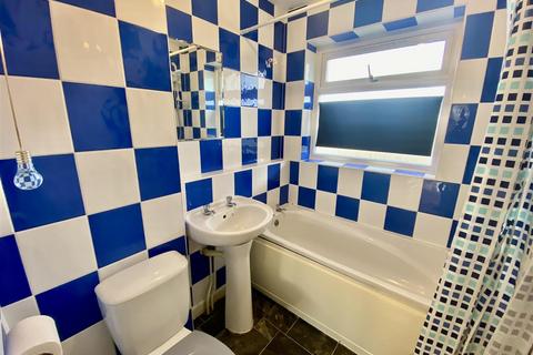 17 Briars Close, Wootton Bassett, Swindon, SN4 7HX