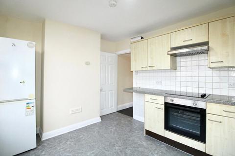 3 bedroom apartment to rent, Lower Addiscombe Road, Croydon, CR0