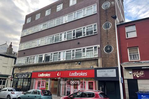 Studio to rent, Centre Court, Paragon Street, HU1