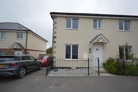 3 bedroom end of terrace house to rent, Navigator Way, Truro