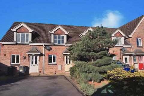 2 bedroom terraced house to rent, Saffron Way, Bournemouth BH11