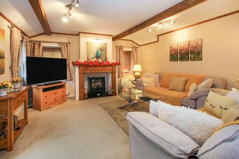 2 bedroom bungalow for sale, Franklins Avenue, Pilgrims Retreat, Maidstone