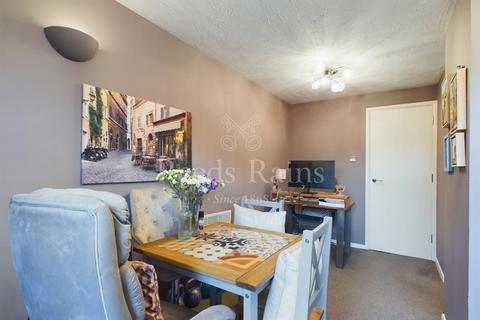 1 bedroom apartment for sale, Unicorn Walk, Kent DA9