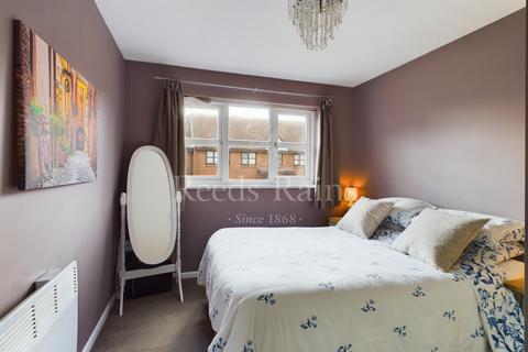 1 bedroom apartment for sale, Unicorn Walk, Kent DA9