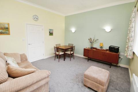 2 bedroom apartment for sale, Station Road, Glossop SK13