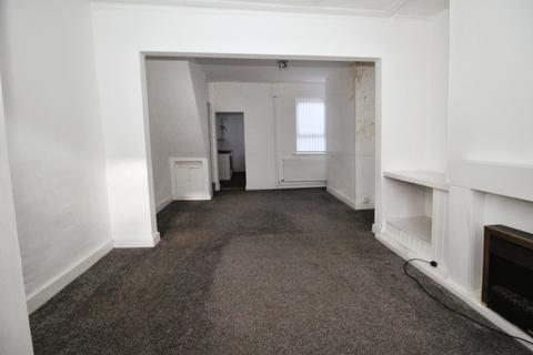 2 bedroom terraced house to rent, Beckett Street, Greater Manchester M18