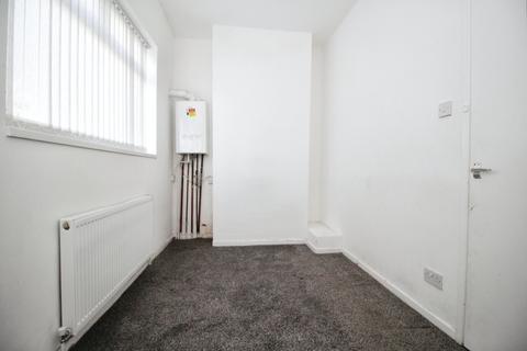 2 bedroom terraced house to rent, Beckett Street, Greater Manchester M18