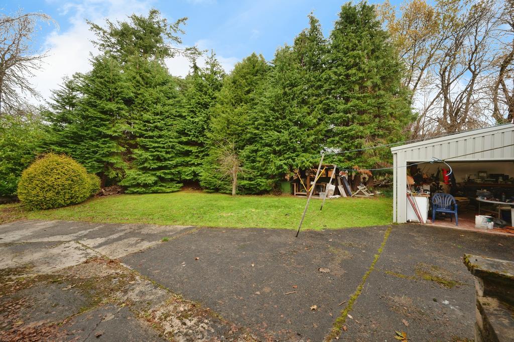 Garden & Location