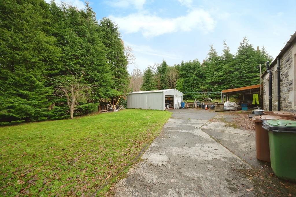 Garden & Location