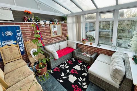 2 bedroom semi-detached house for sale, Warren Drive, Leicestershire LE4