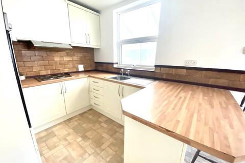 3 bedroom detached house to rent, College Street, Warwickshire CV10