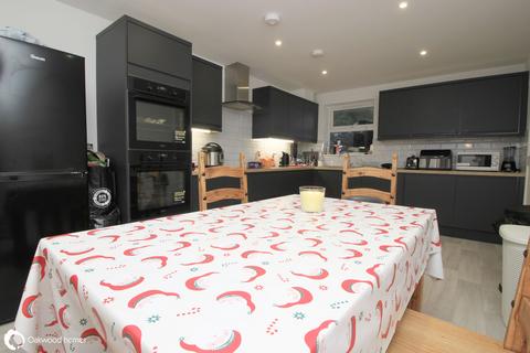 4 bedroom end of terrace house for sale, Nash Lane, Margate