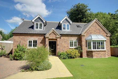 5 Northfield Close, Anlaby, Hull, HU10 7DJ