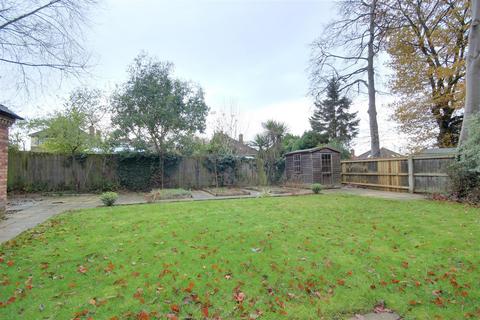 5 Northfield Close, Anlaby, Hull, HU10 7DJ