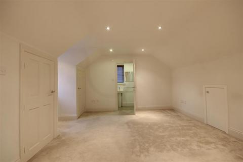 5 Northfield Close, Anlaby, Hull, HU10 7DJ