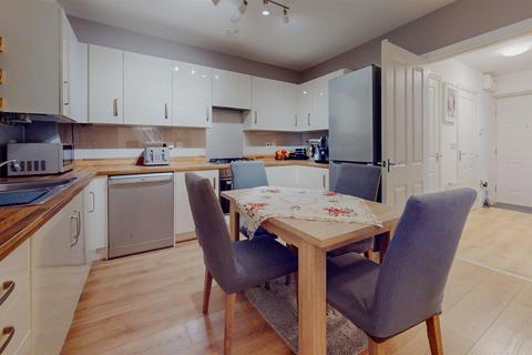 2 bedroom apartment for sale, Bonaire Grange, Bletchley, Milton Keynes