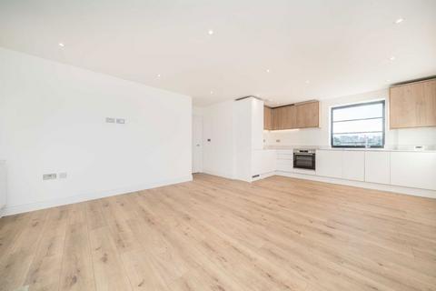 3 bedroom flat to rent, Oak Hill Grove, Surbiton KT6