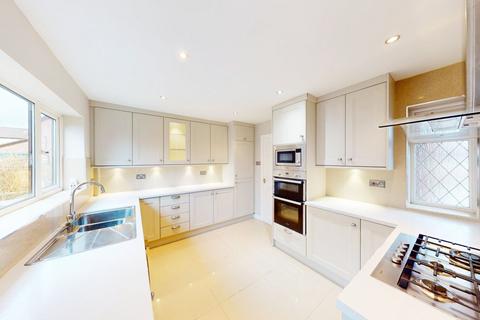 4 bedroom detached house for sale, Wayfaring, Westhoughton, BL5