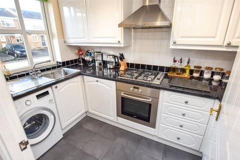 2 bedroom terraced house for sale, Alpine Close, Hampshire GU14