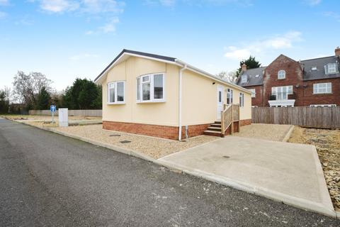 2 bedroom park home for sale, Barton-Upon-Humber, Lincolnshire, DN18