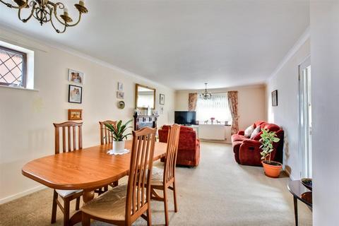 3 bedroom detached bungalow for sale, Roehampton Drive, Trowell