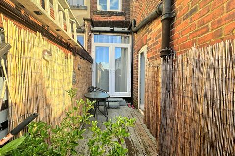 3 bedroom terraced house for sale, Leicester Avenue, Horwich, Bolton, BL6