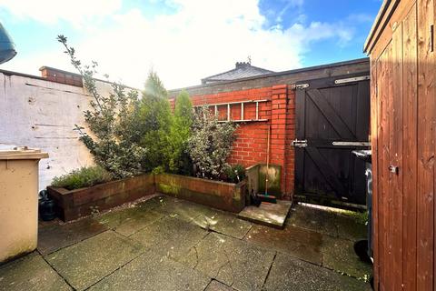 3 bedroom terraced house for sale, Leicester Avenue, Horwich, Bolton, BL6