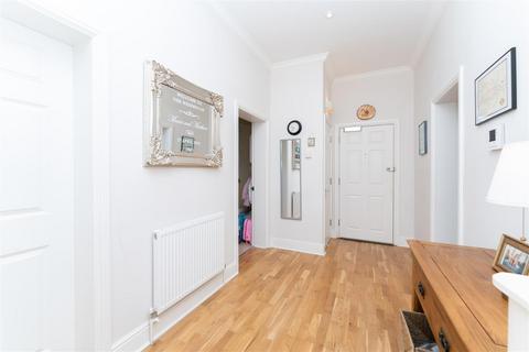 2 bedroom apartment for sale, Hilda Road, Southall